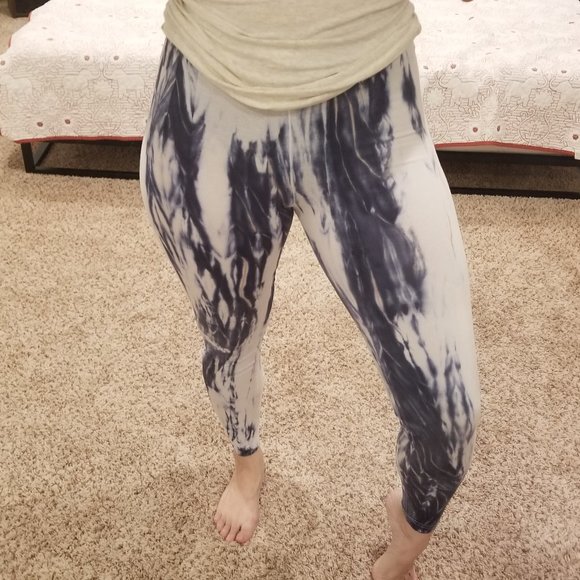 🚫SOLD🚫American Apparel Indigo Child Tie Dye Leggings - Picture 1 of 7